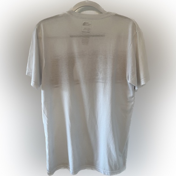 The North Face Short Sleeve Tee. Size L. Color White. - Picture 2 of 3